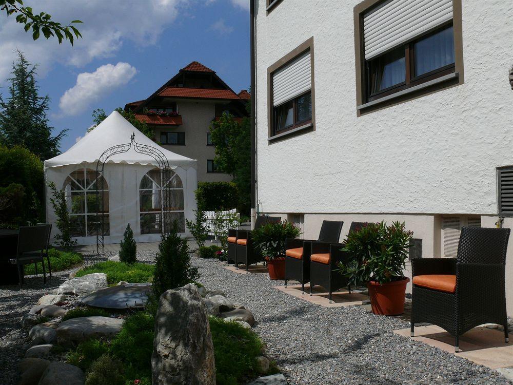 Hotel Hellers Twenty Four I -24H-Check-In- Friedrichshafen Exteriör bild